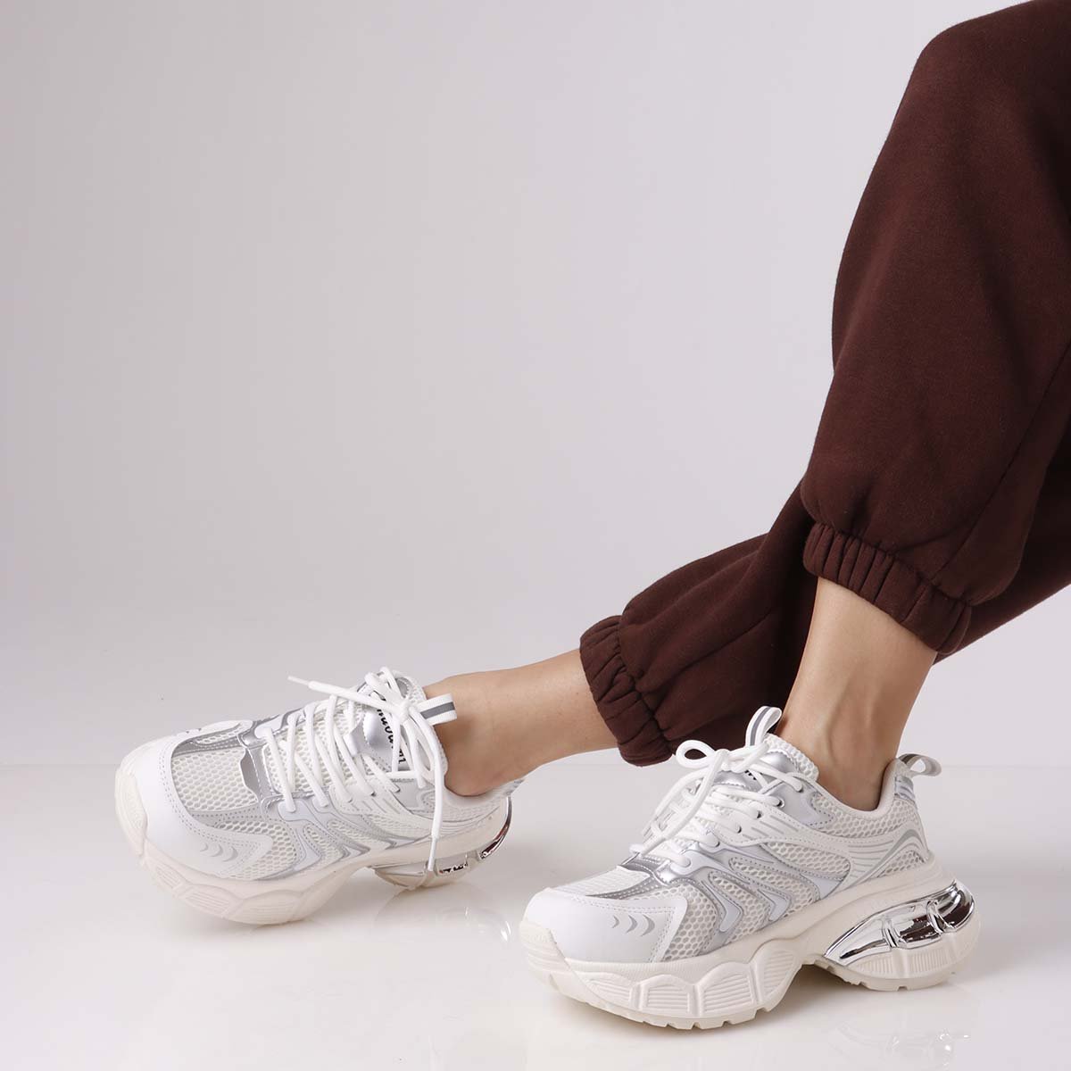 Active Sneakers