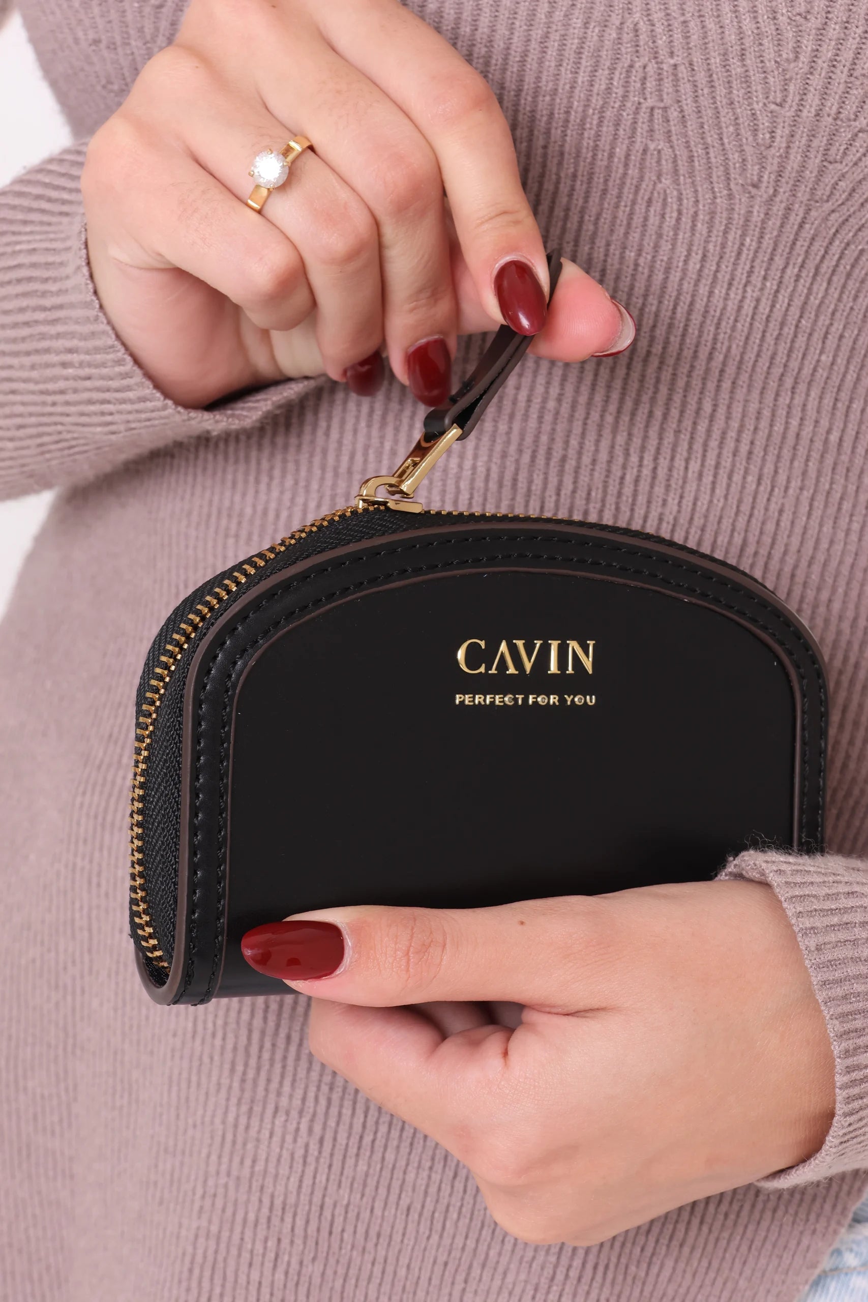 Cavin Arc Pouch
