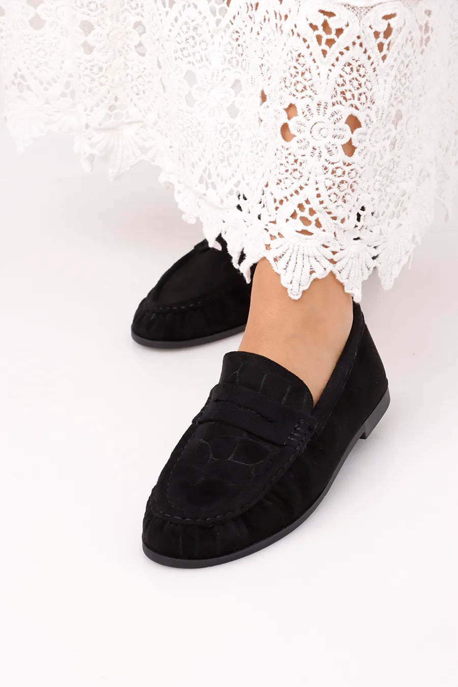 CL-145 Black