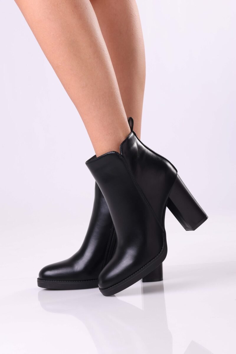 Benito Boots