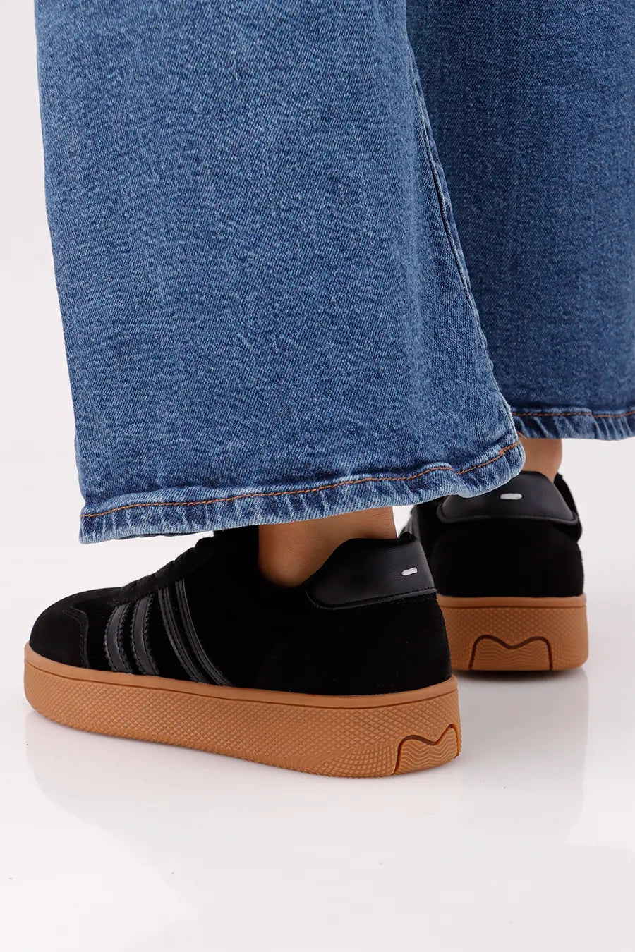 CSN-165 Black