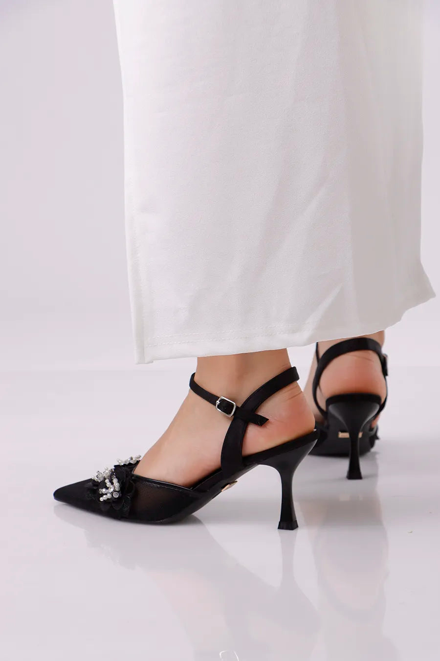 CH-685 Black
