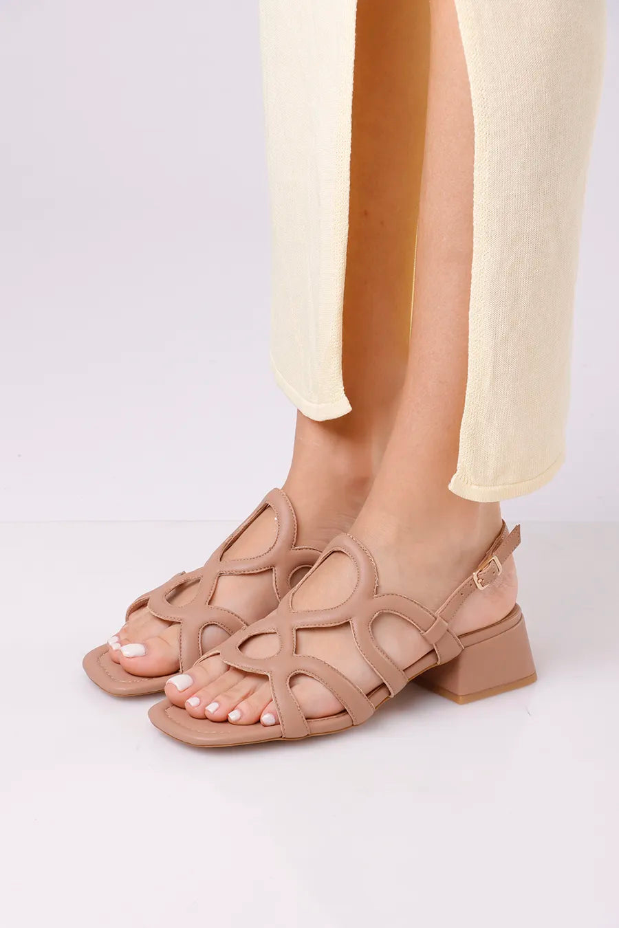 CH-670 Beige