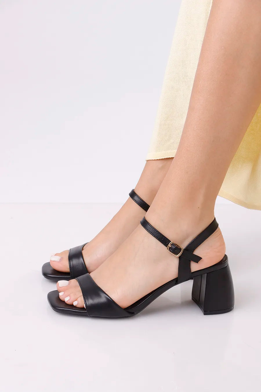 CH-665 Black