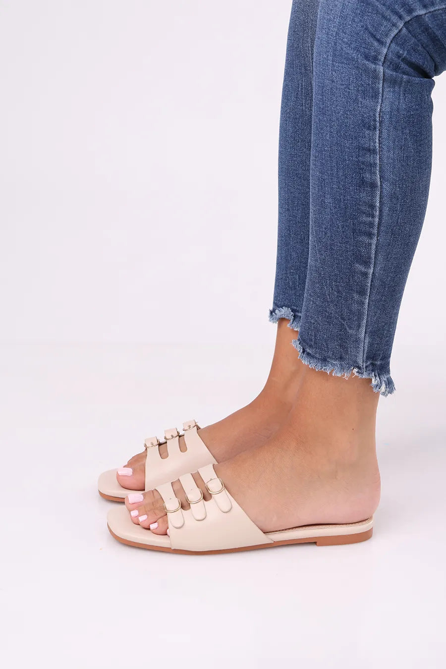 CF-710 Beige