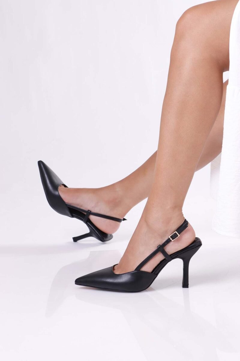 Vesta Leather Pumps
