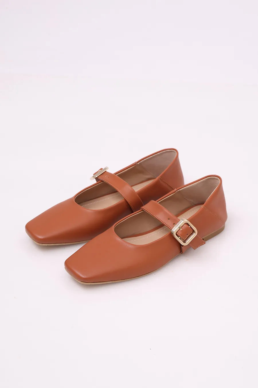 Rolana Camel