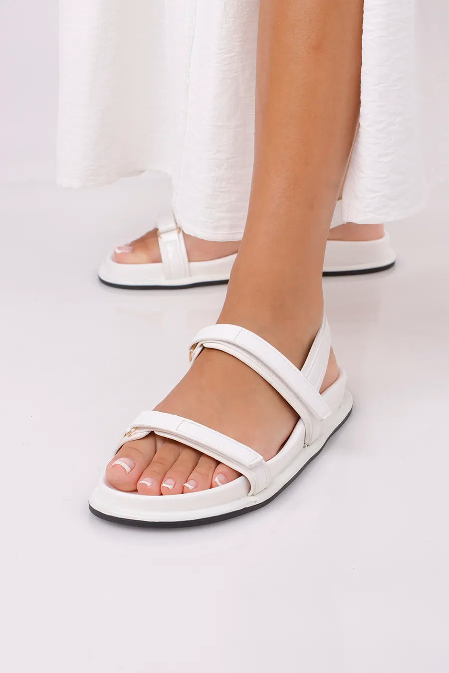 CF-635 White