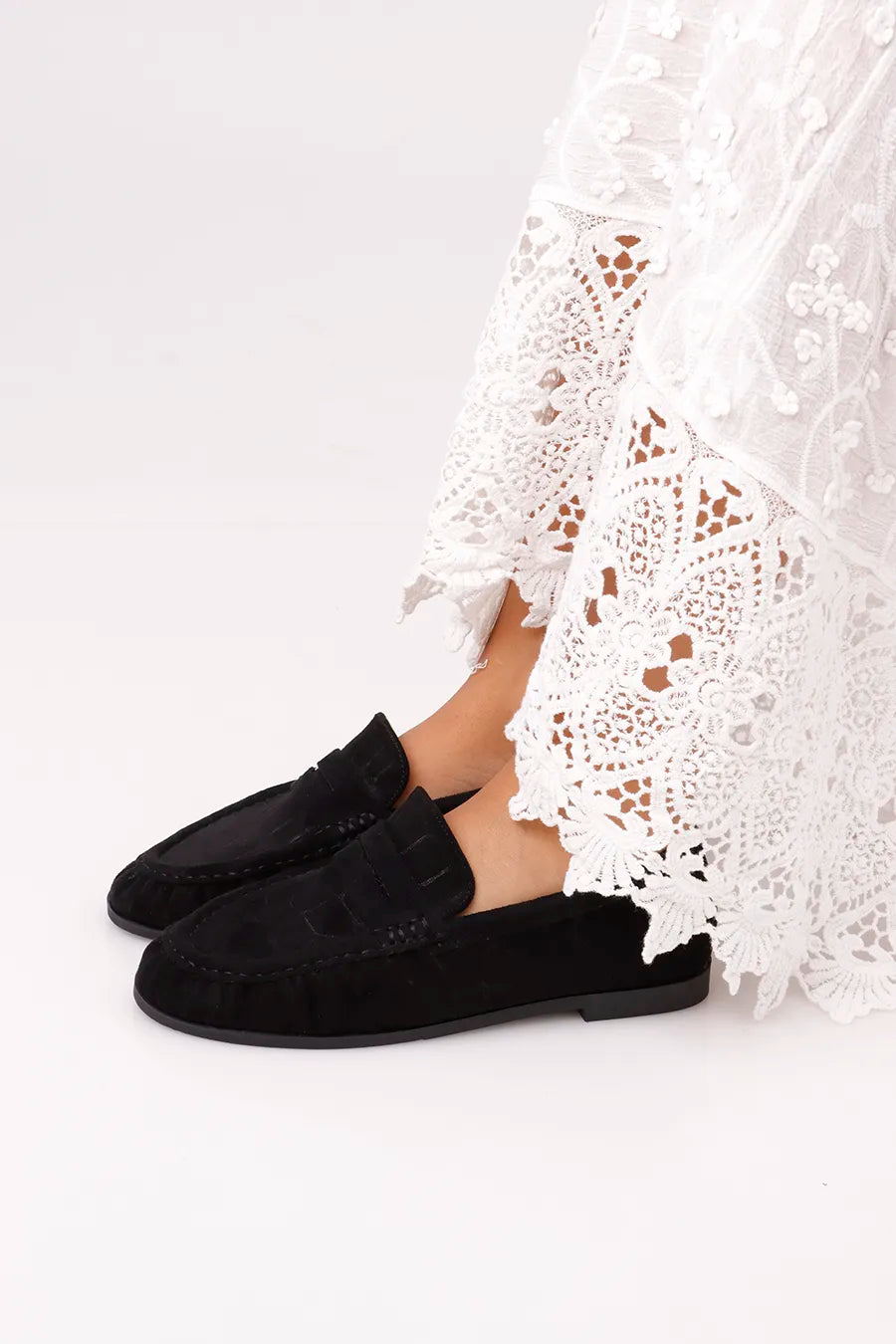 CL-145 Black