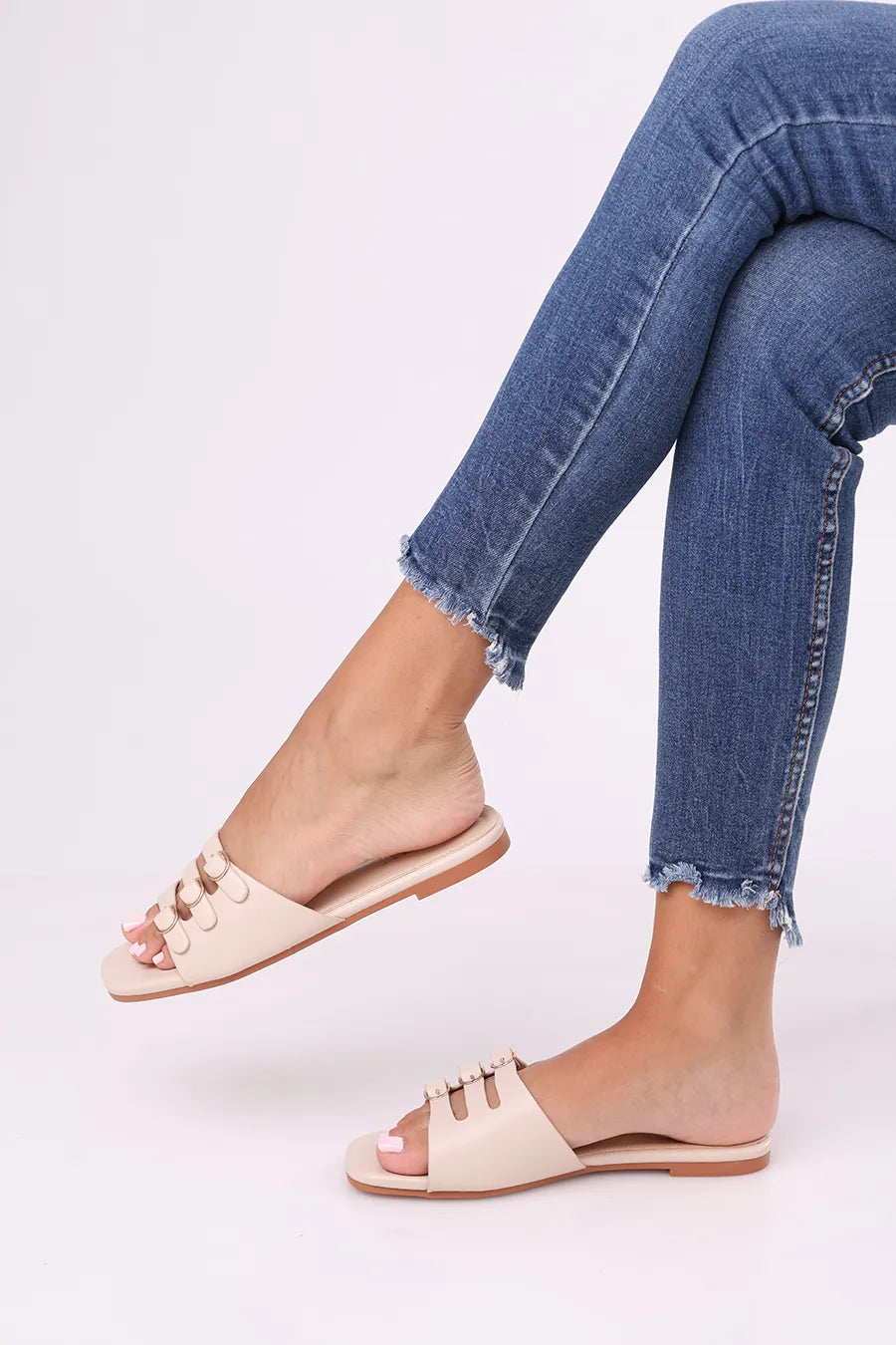 CF-710 Beige