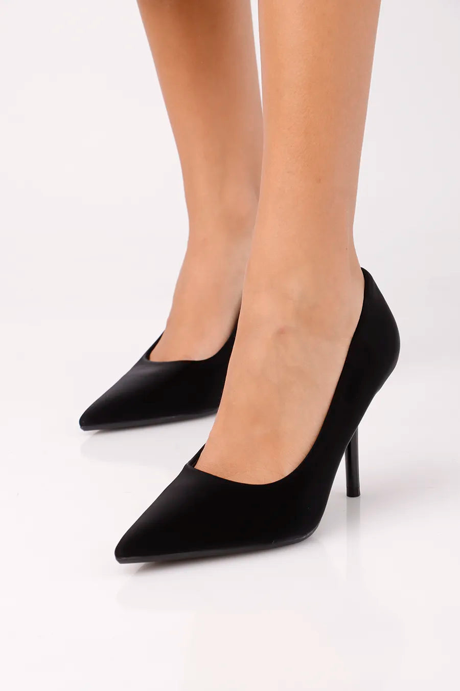 CH-1140 Black