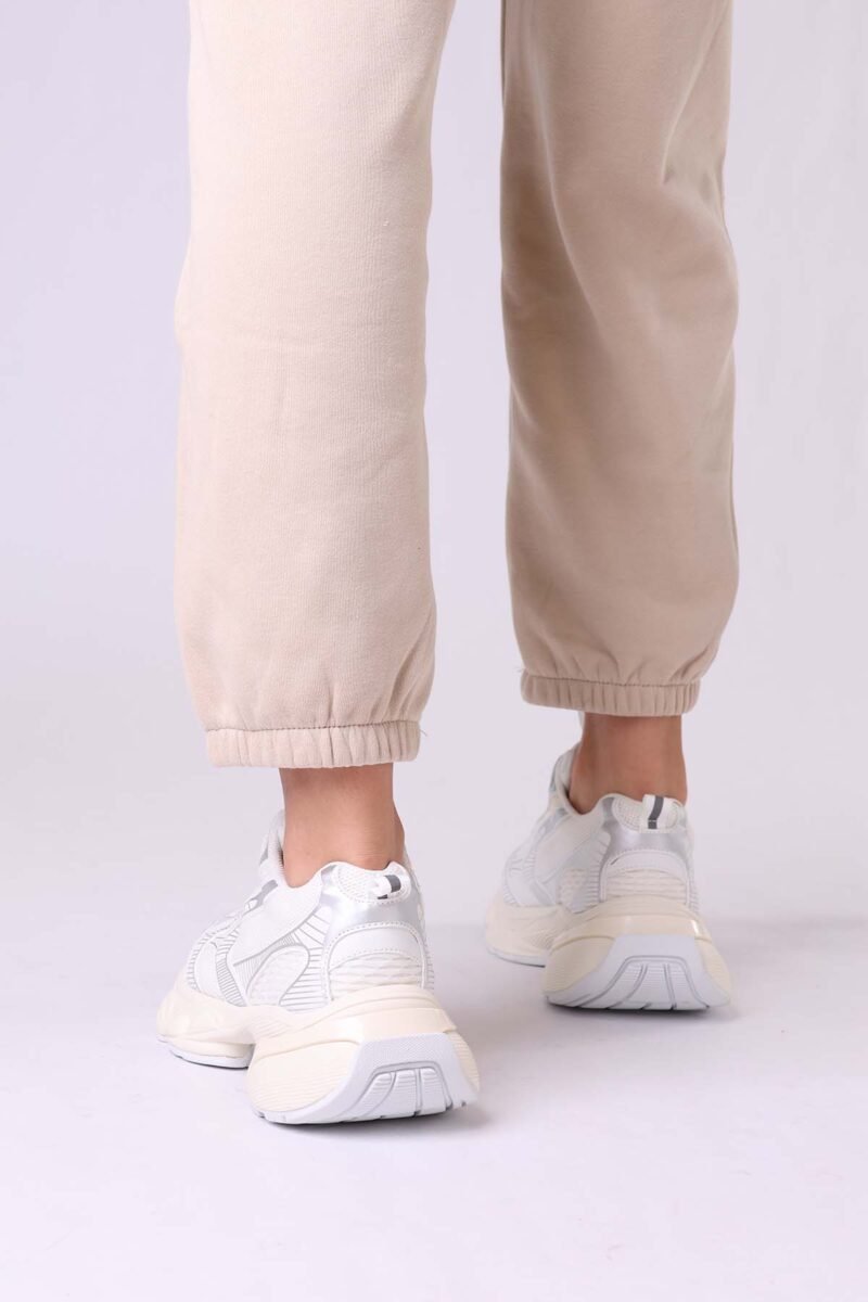 Blanca Sneakers