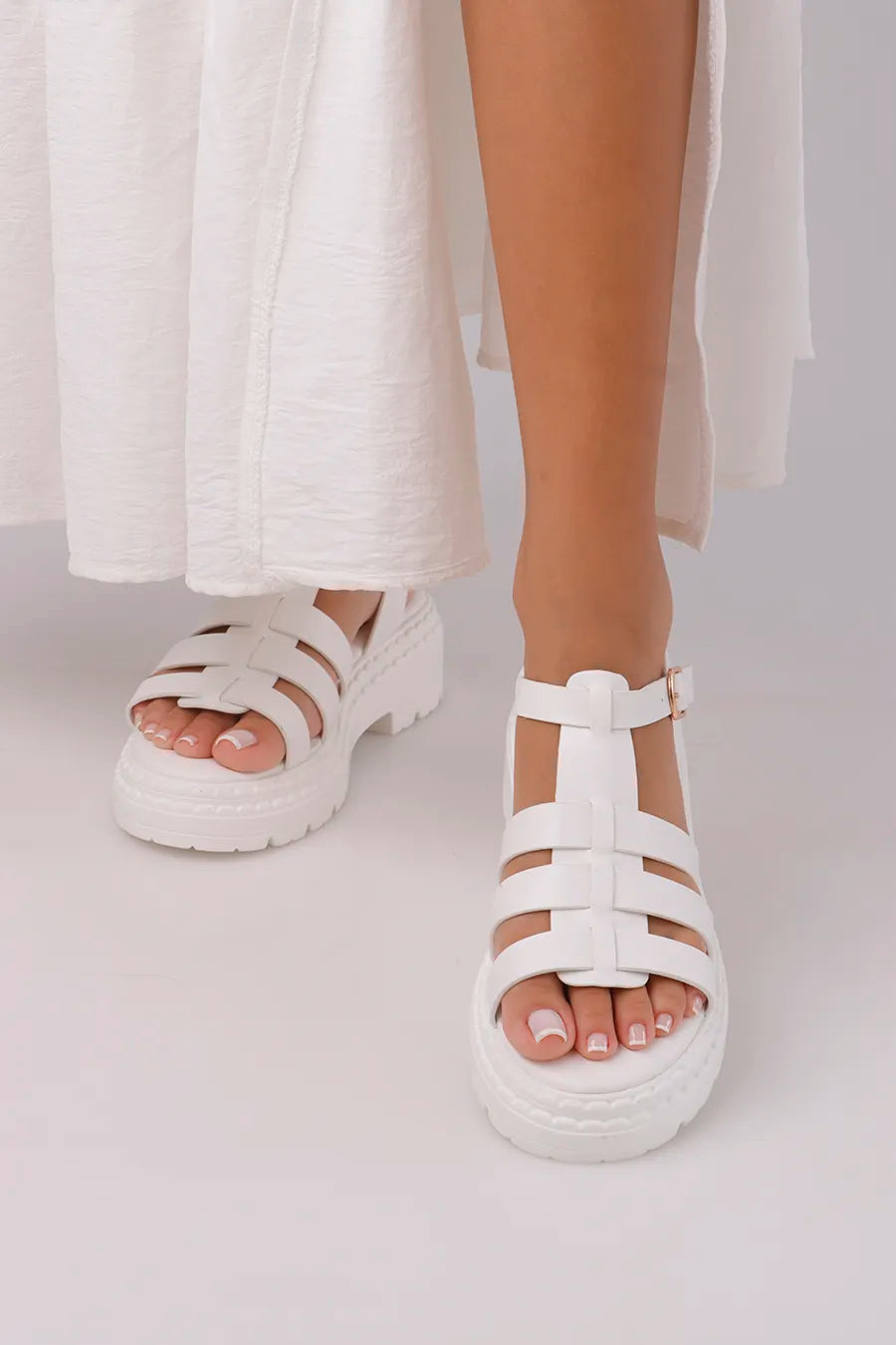 CF-675 White
