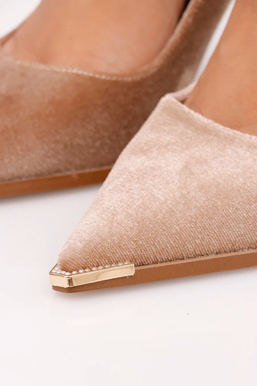 CH-1130 Beige