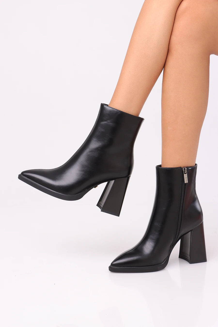 CBT-555 Black