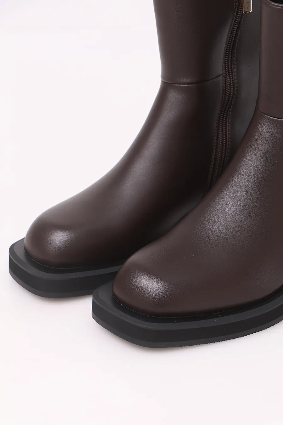 CBT-480 Brown