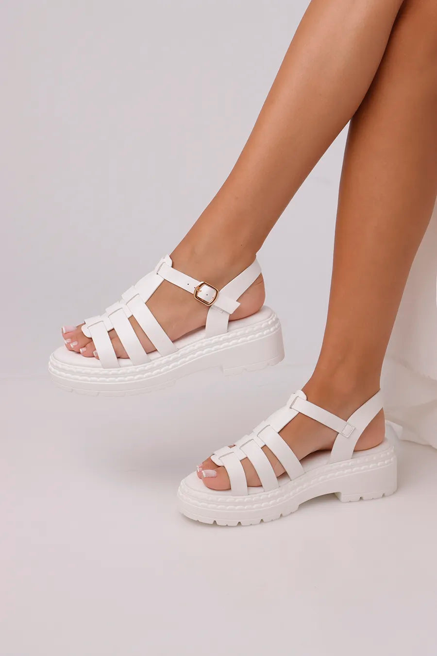 CF-675 White