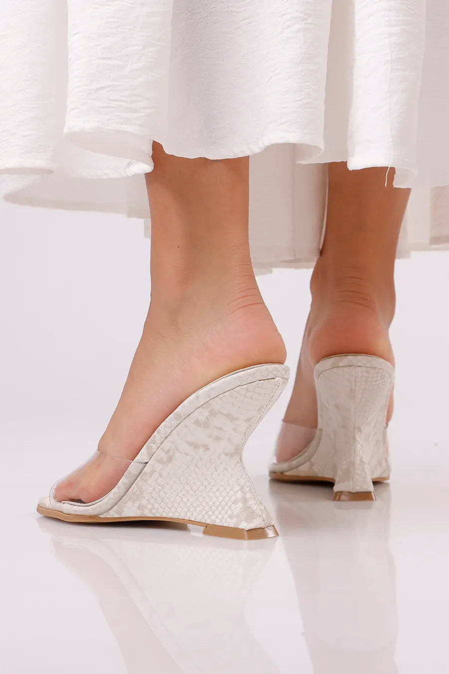 CH-760 Beige