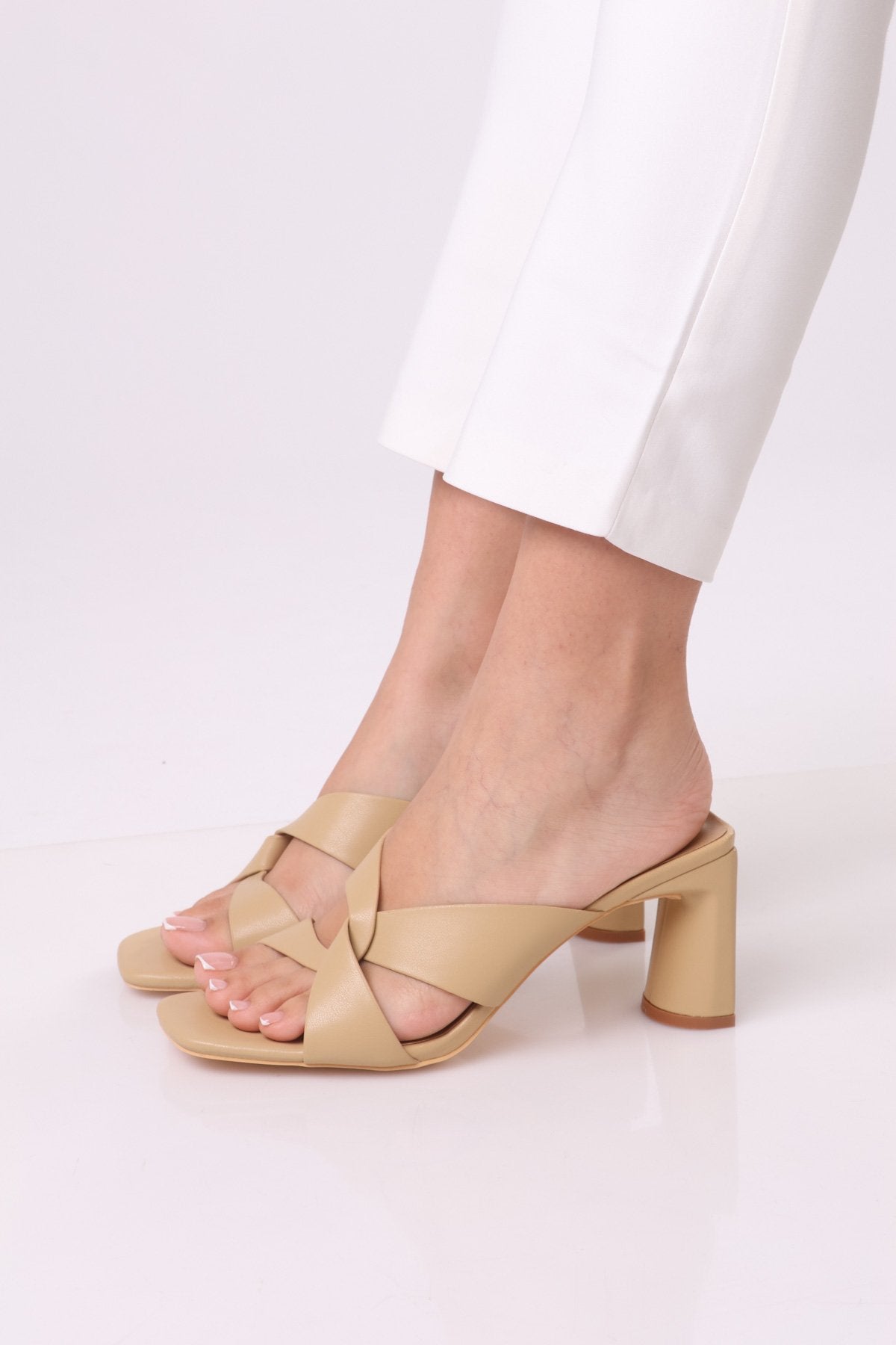 Lark Heels