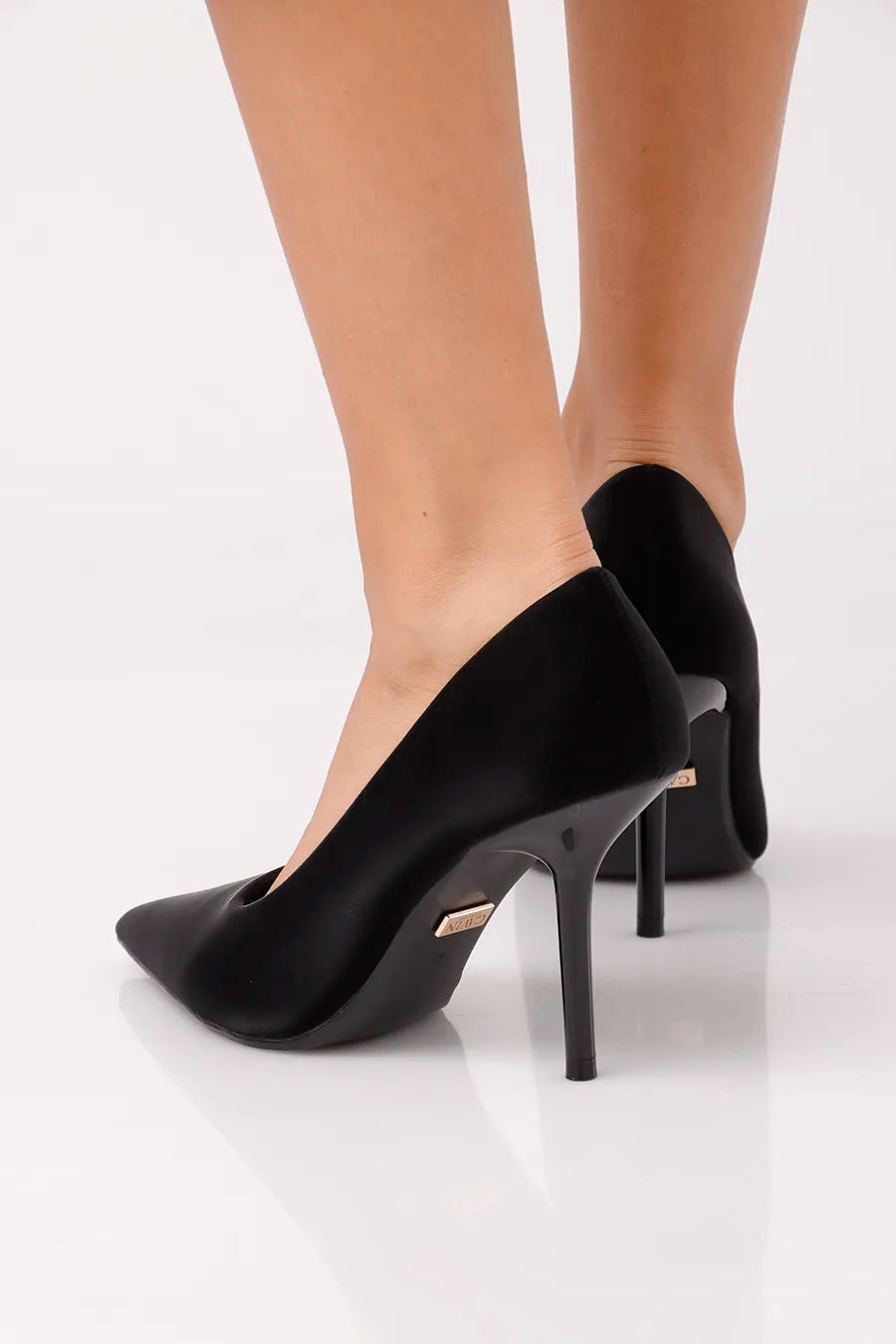 CH-1140 Black
