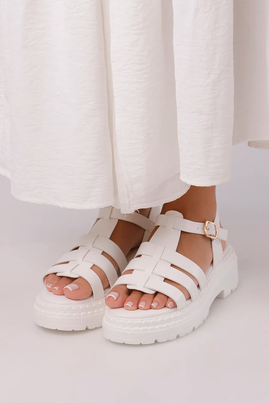 CF-675 White