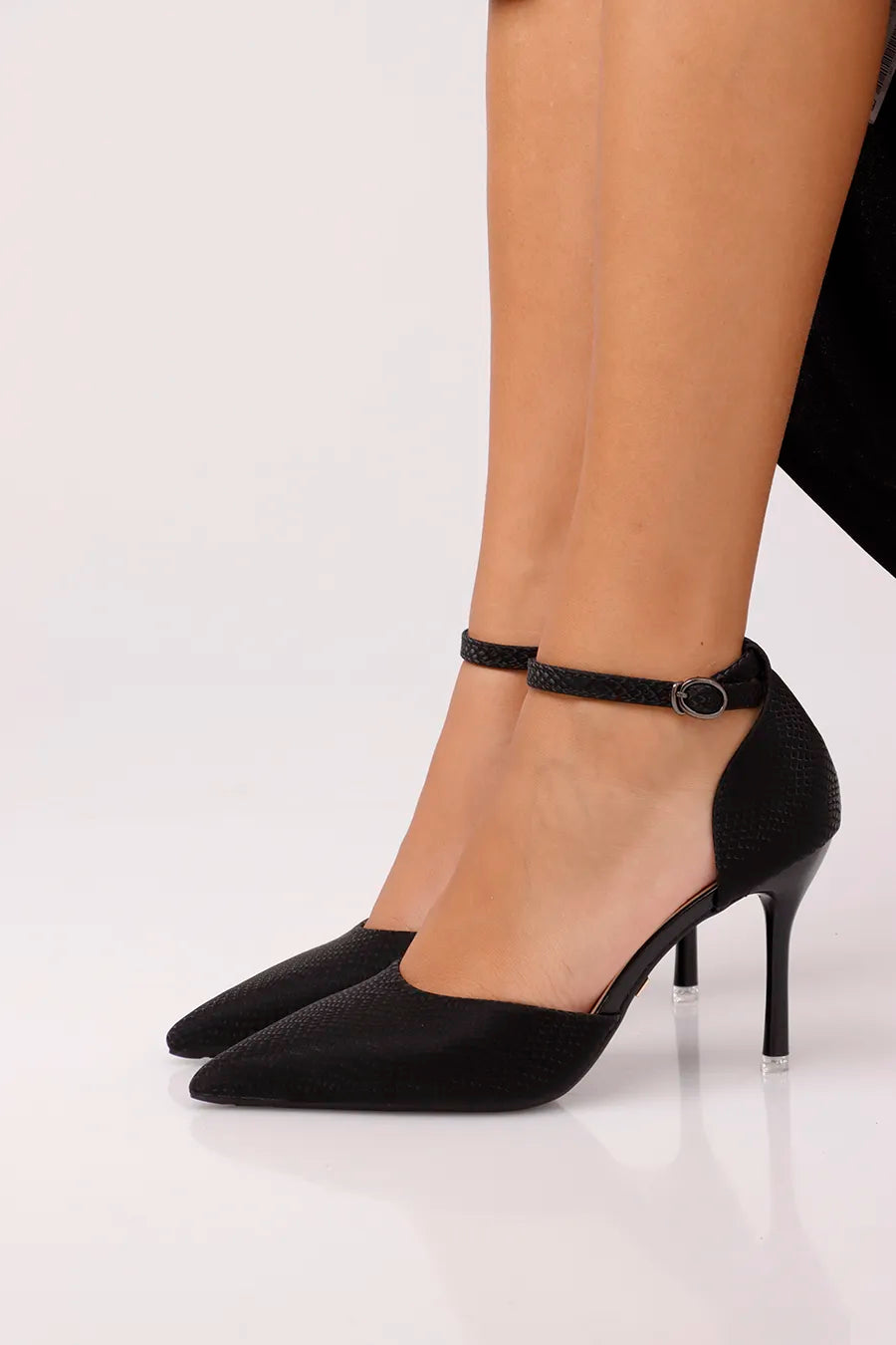 CH-1075 Black