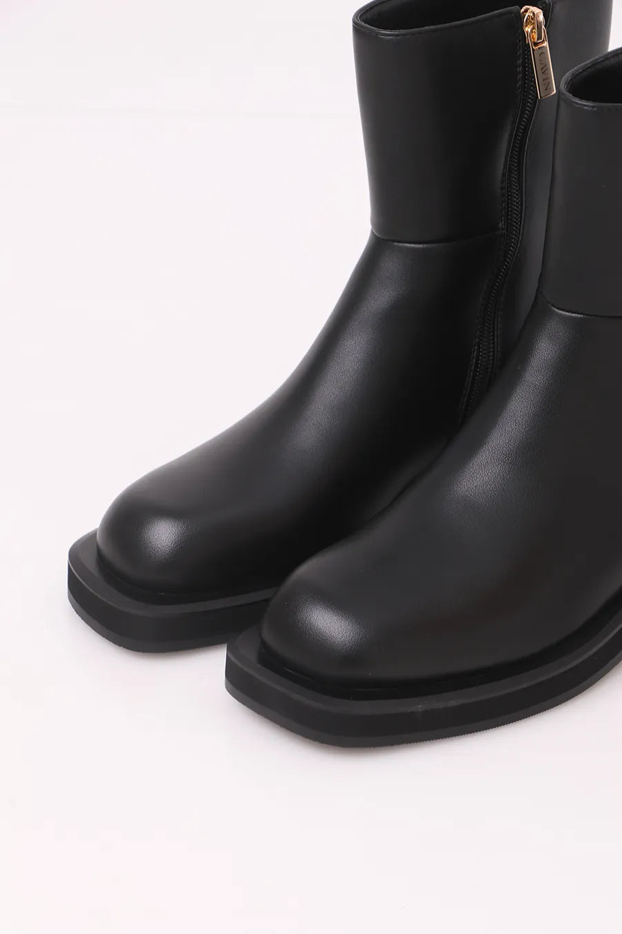 CBT-480 Black