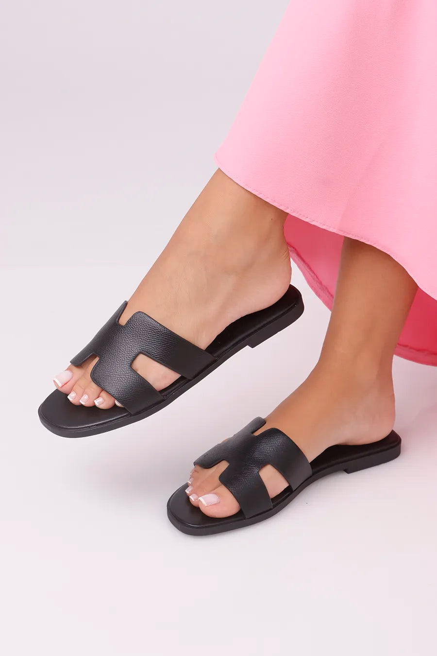 CF-555 Black