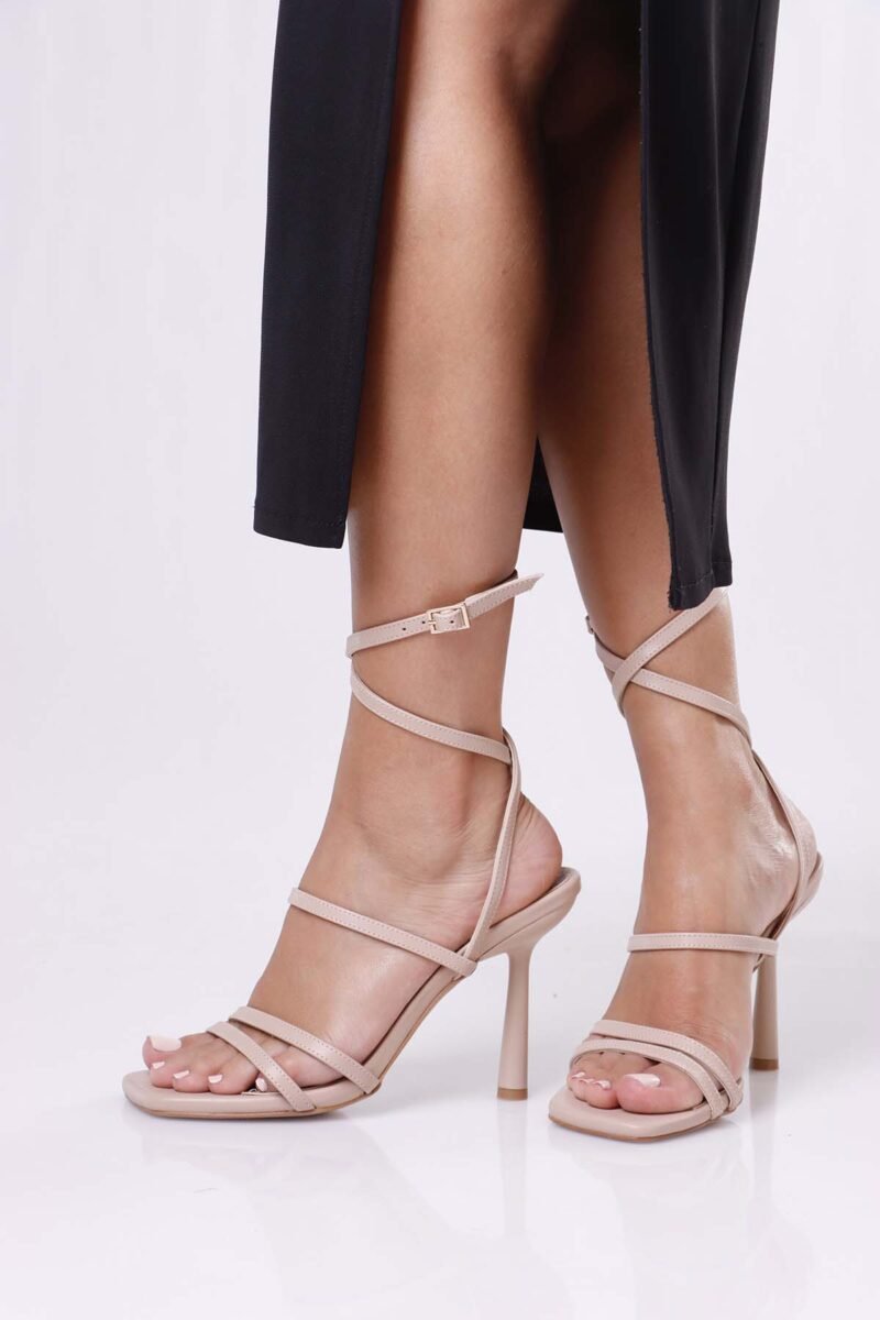 Tarvos Sandals