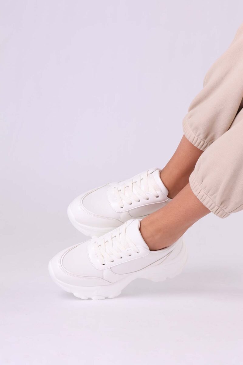 Arlie Sneakers