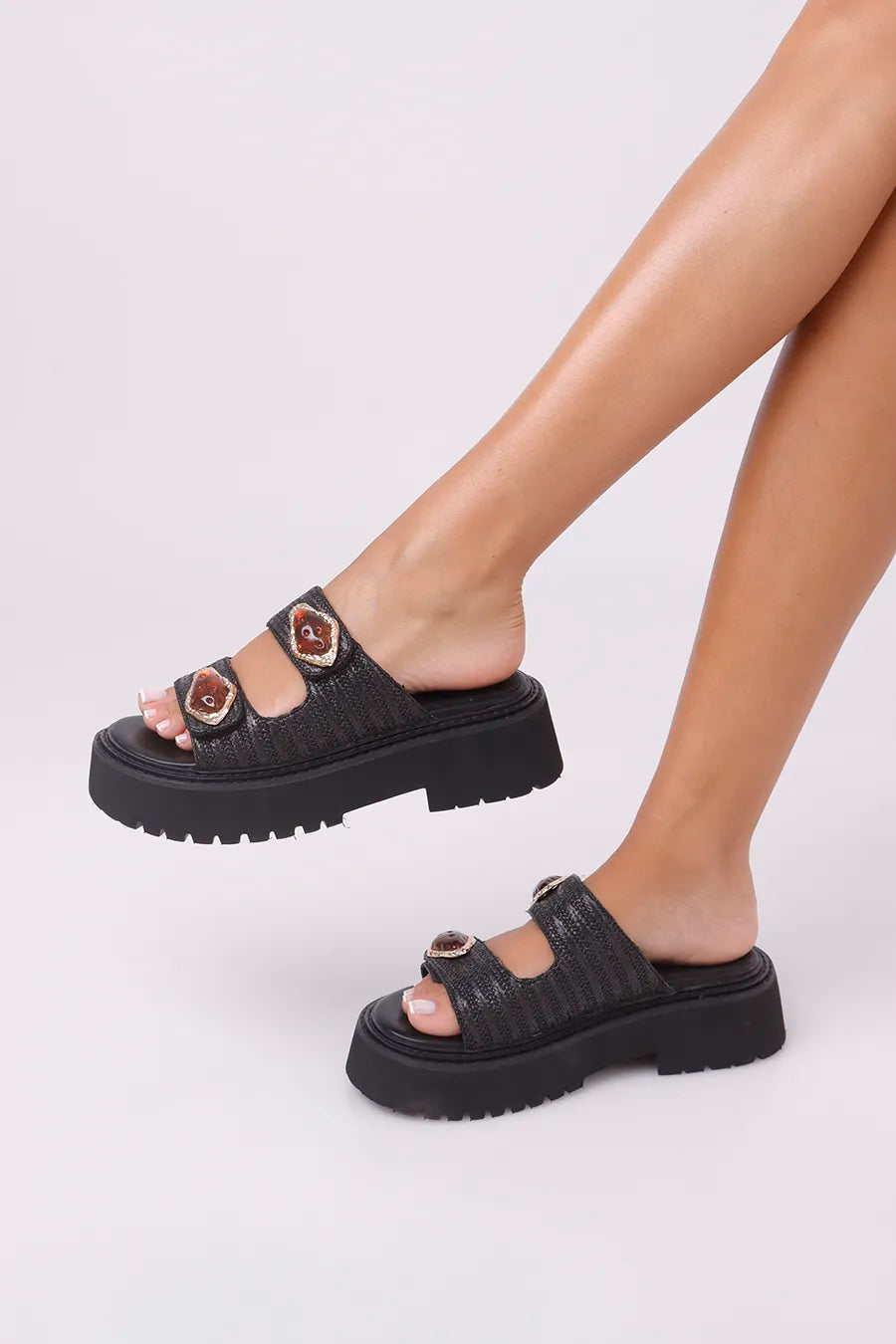 CF-595 Black