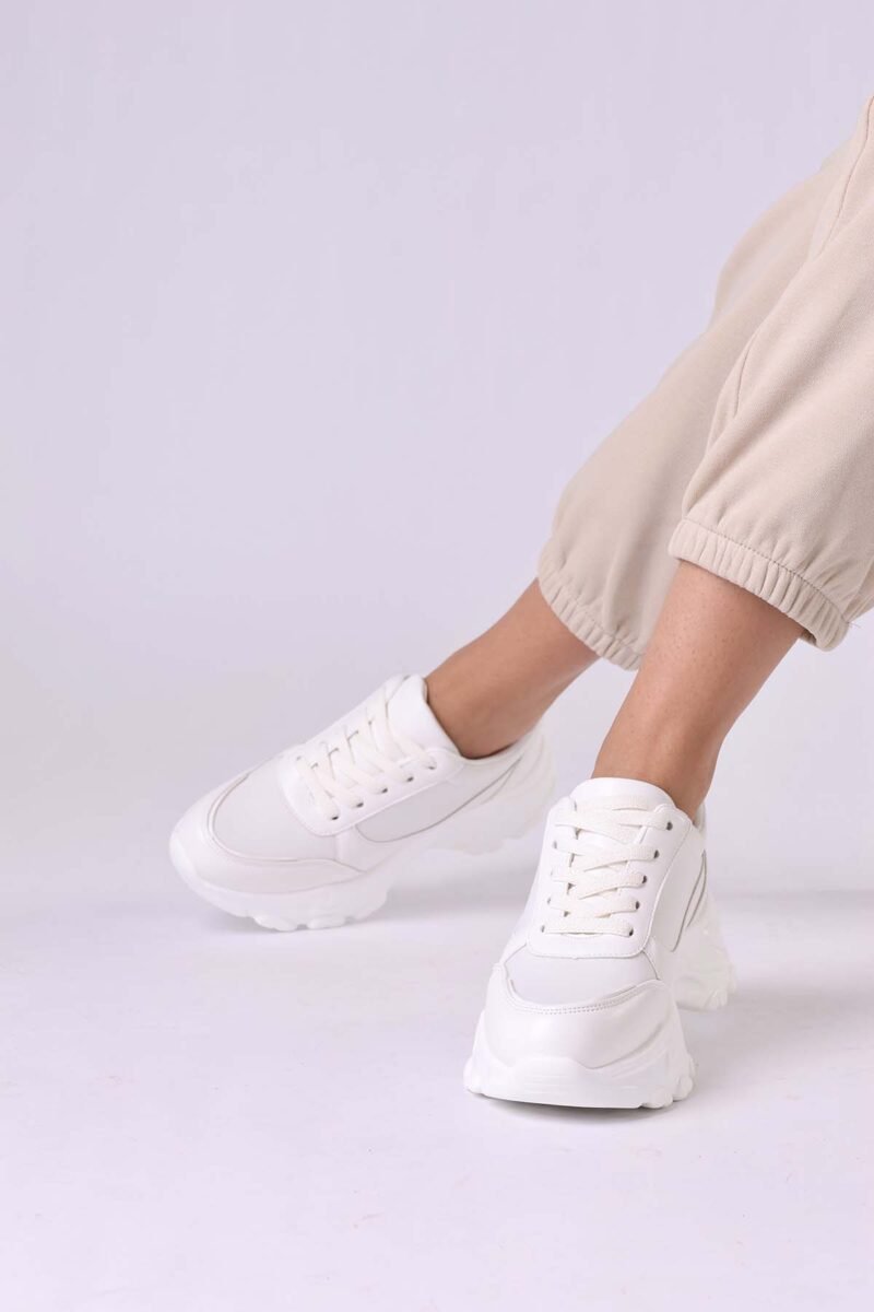Arlie Sneakers