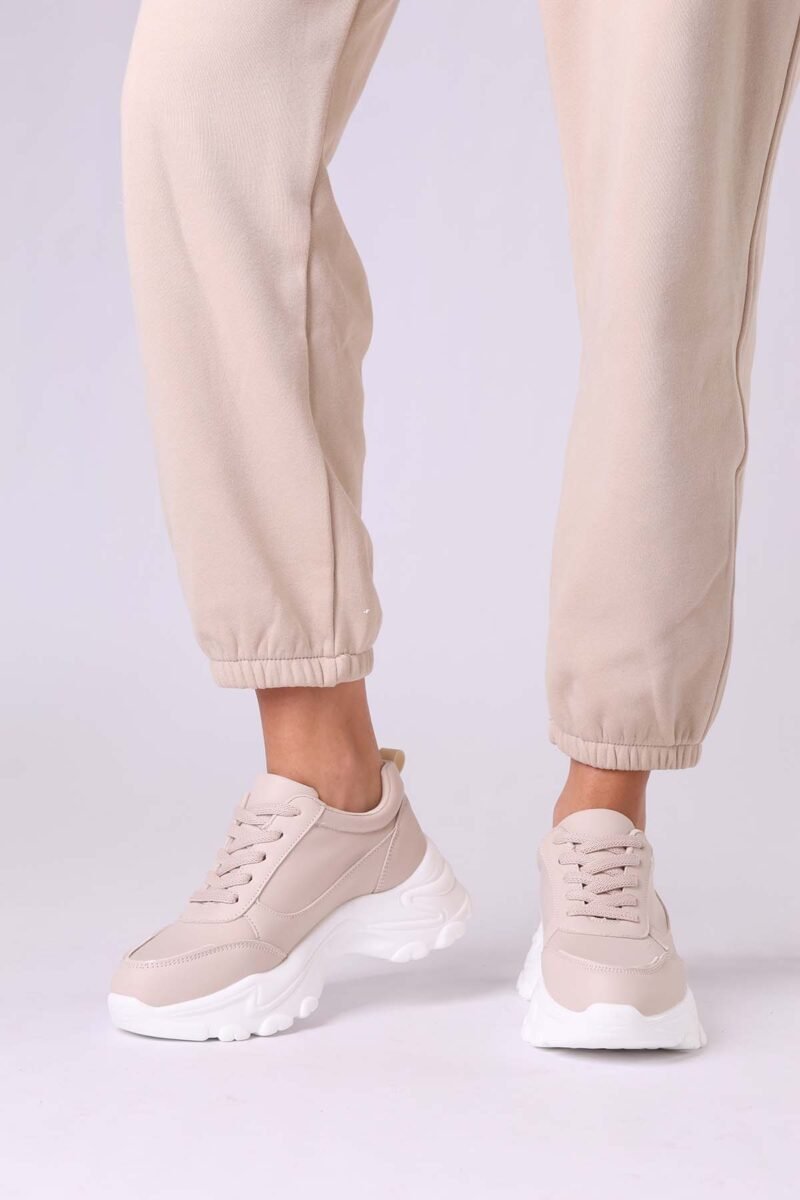 Arlie Sneakers