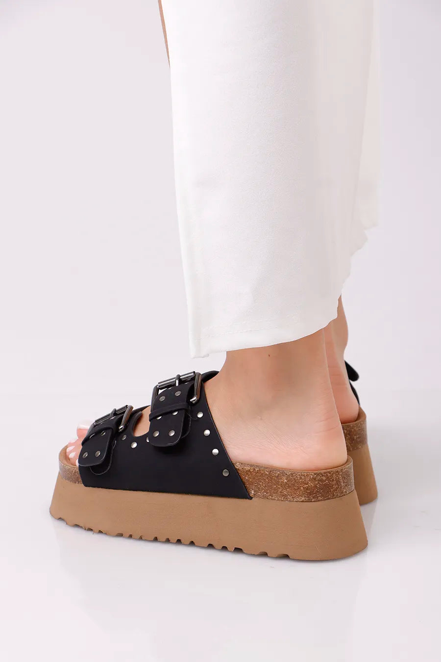 CF-490 Black