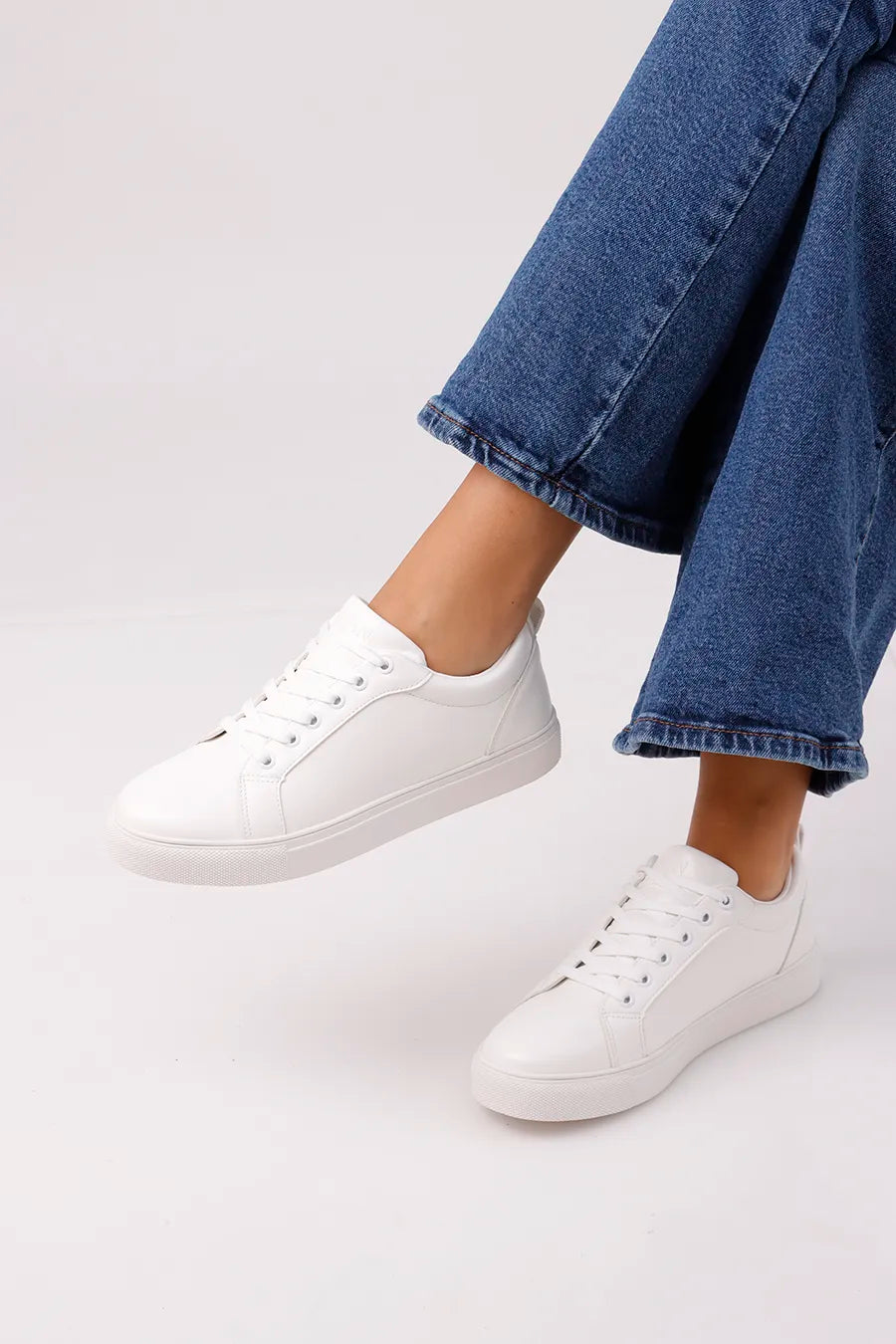 CSN-130 White
