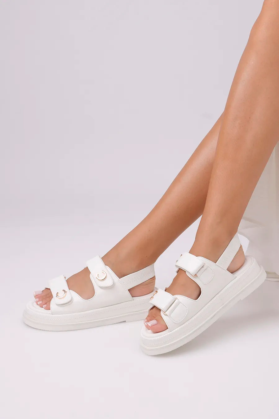 CF-765 White