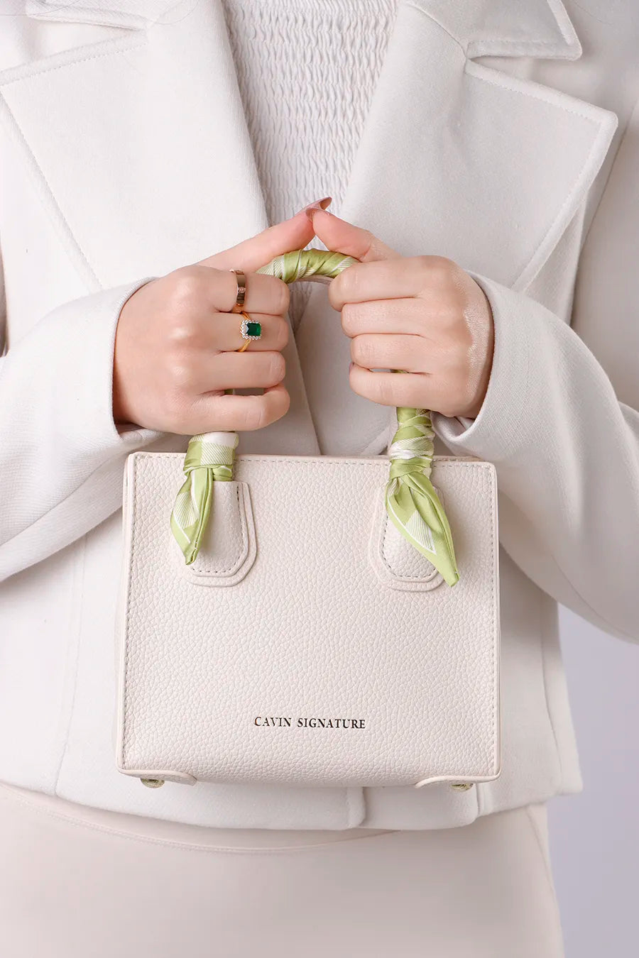 CBA-435 Off-white (mini)