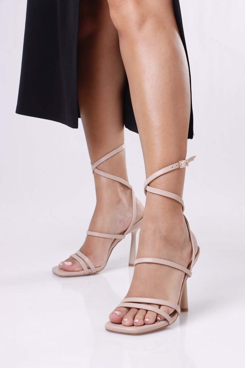 Tarvos Sandals