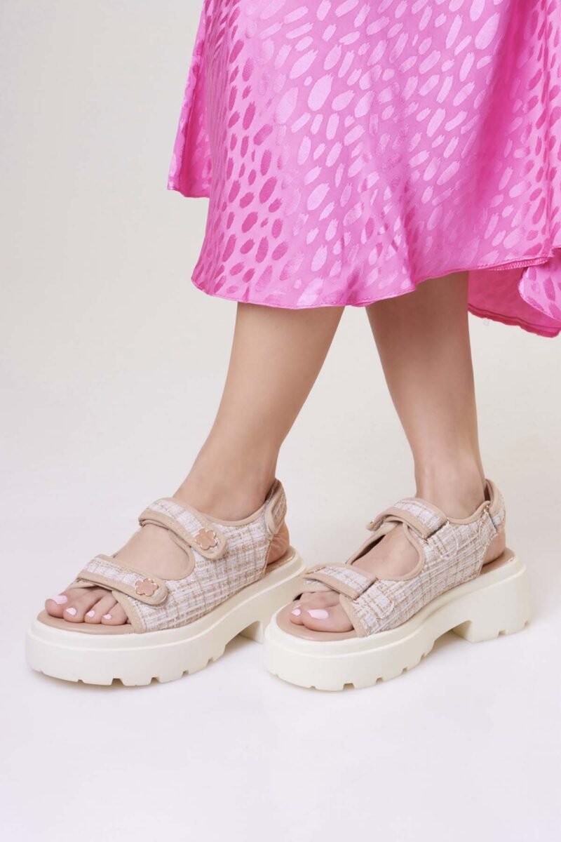 Pegasi Sandal