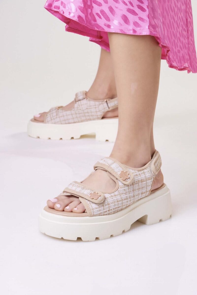 Pegasi Sandal