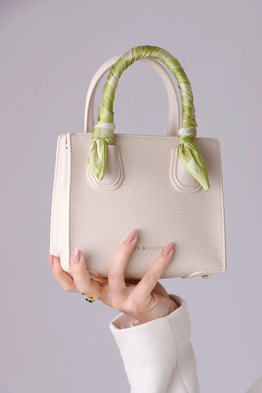 CBA-435 Off-white (mini)