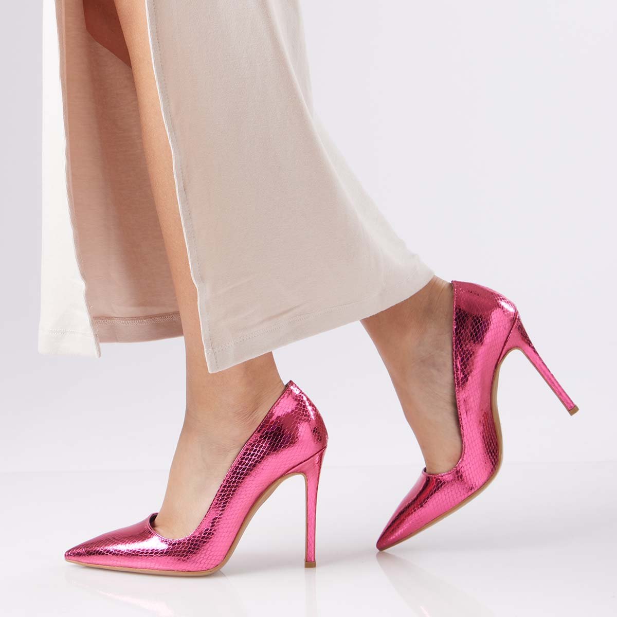 Celia Pumps