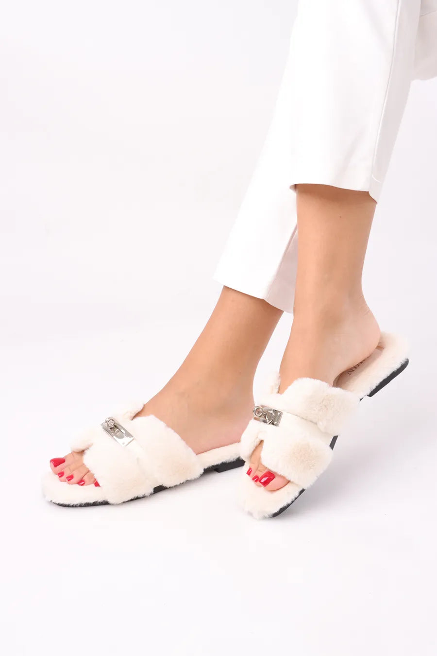 CF-785 White