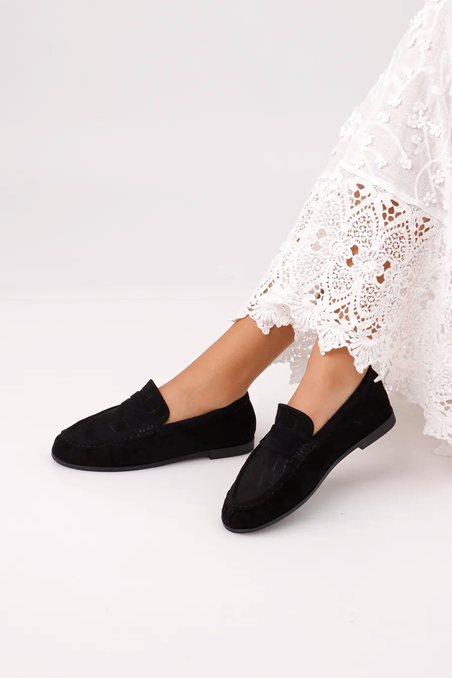 CL-145 Black
