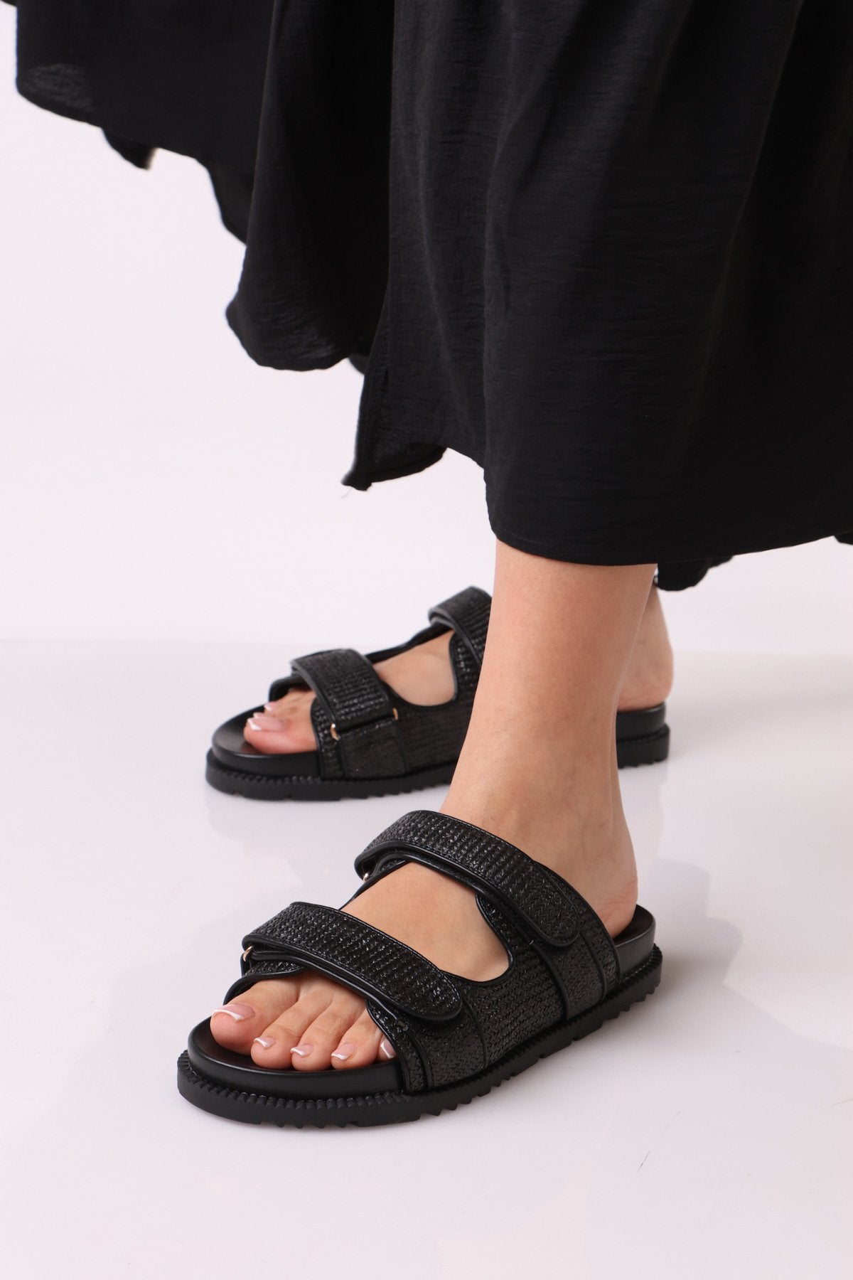 Laster Slippers