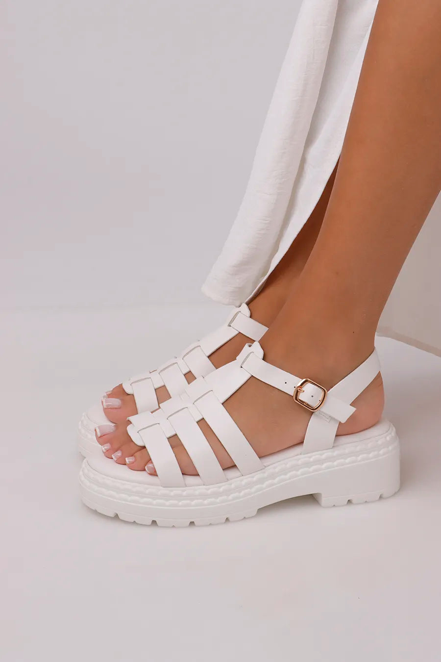 CF-675 White