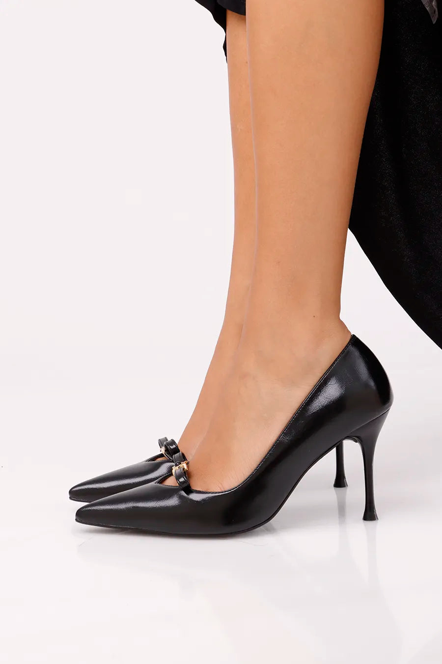 CH-1170 Black