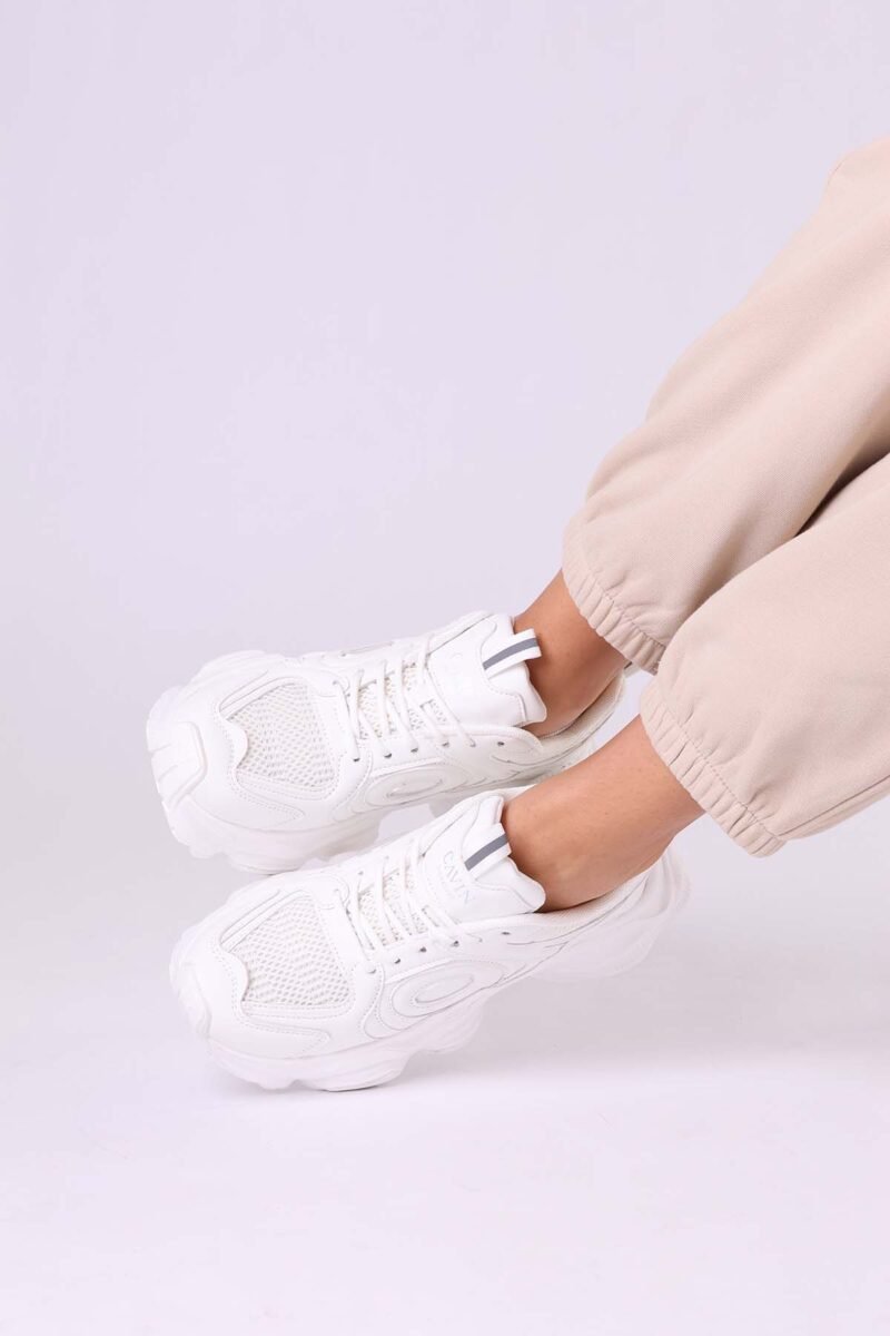 Kiva Sneakers