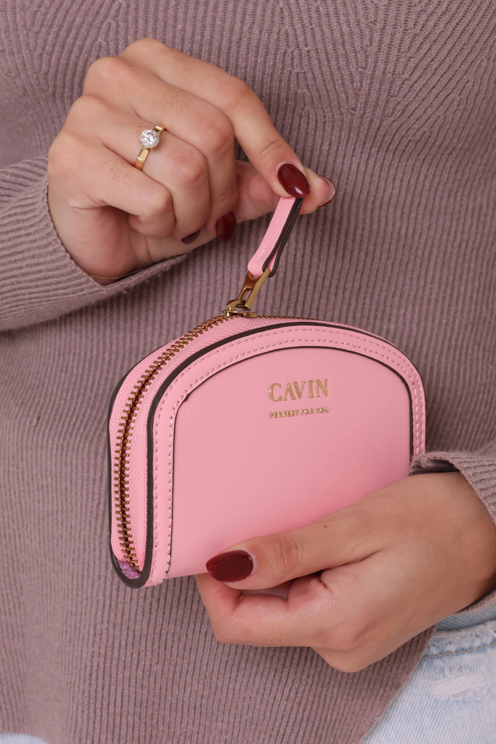 Cavin Arc Pouch