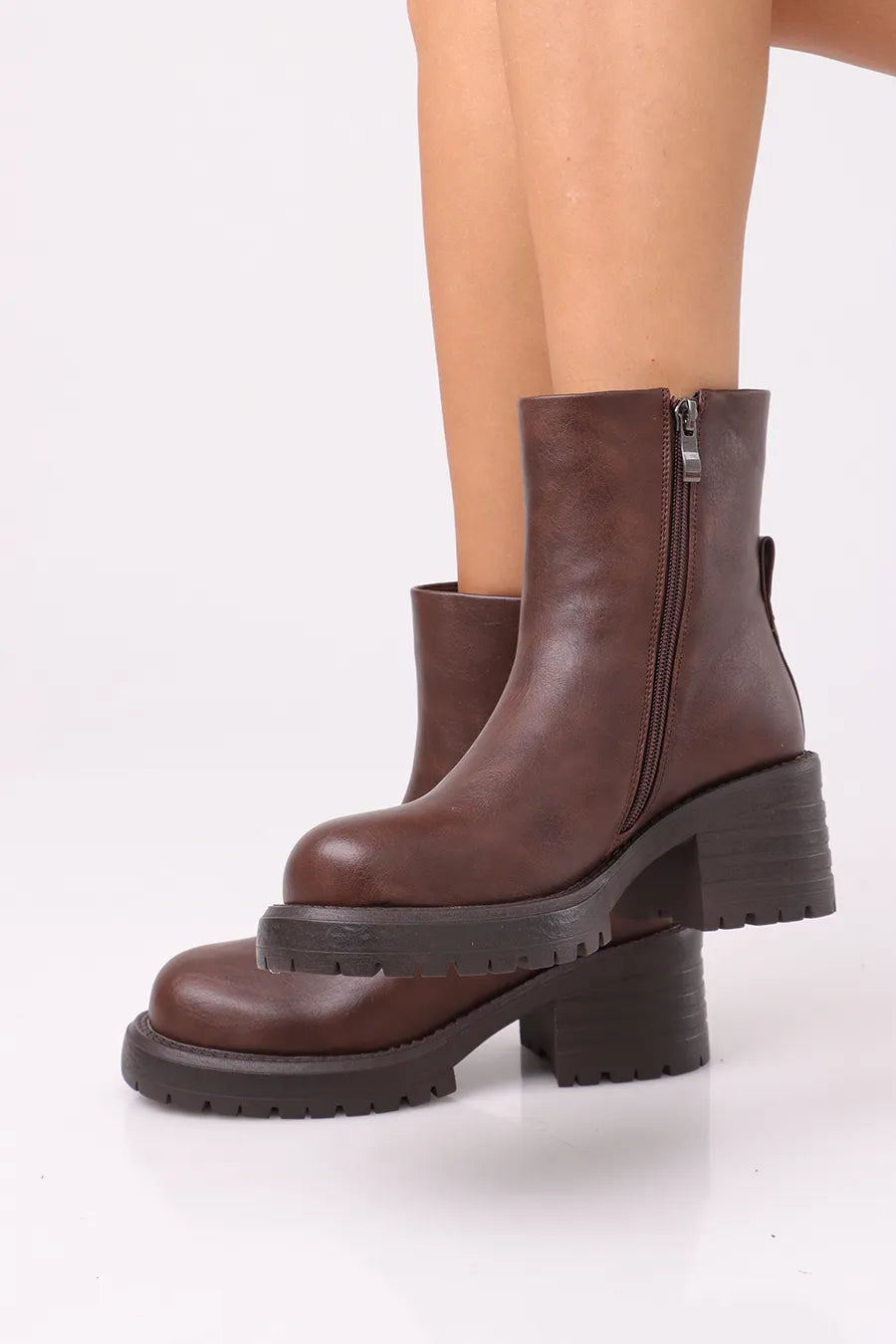 CBT-545 Brown